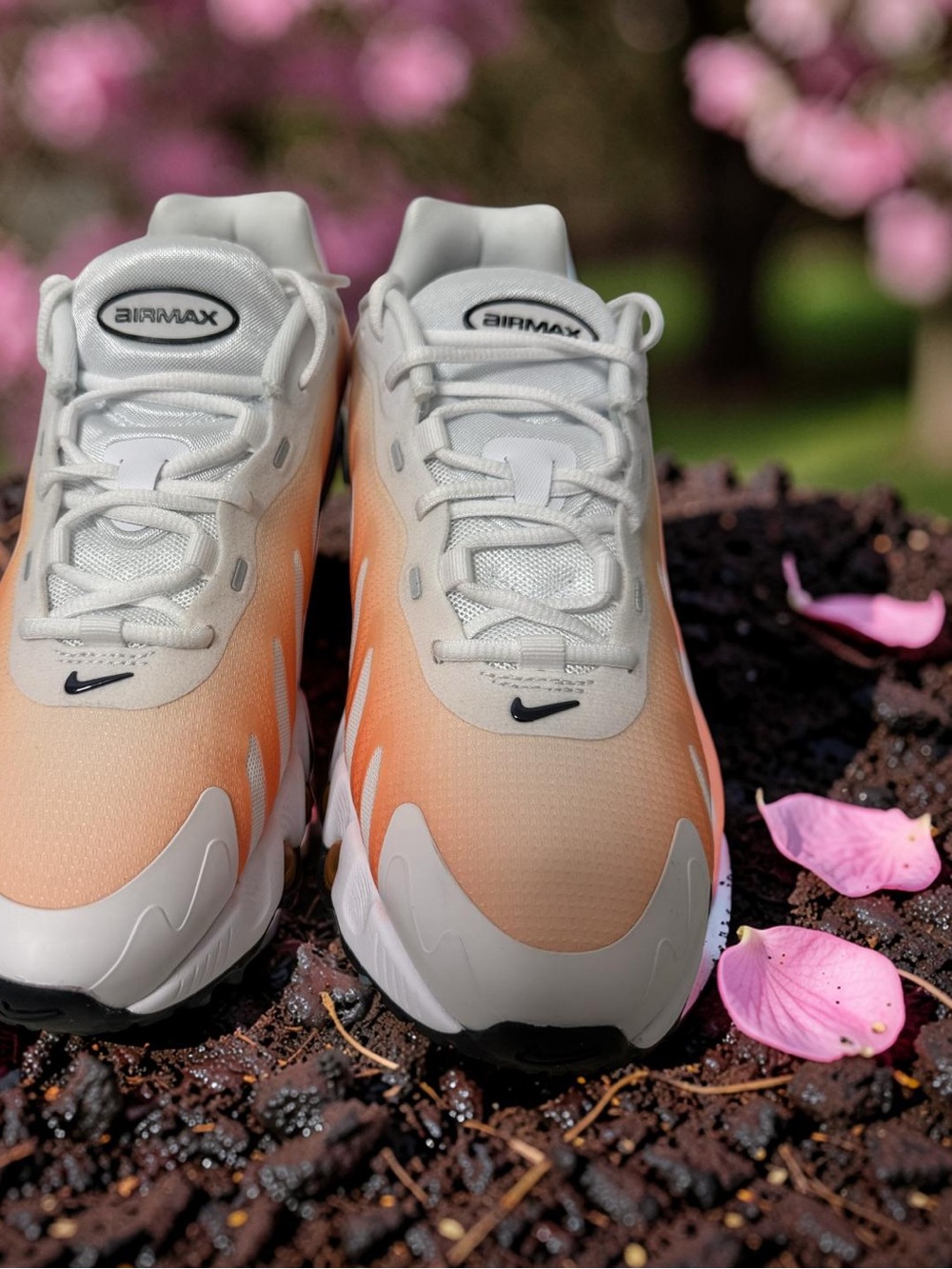 Nike Air Max Women's Gradient Peach/White Running Shoes